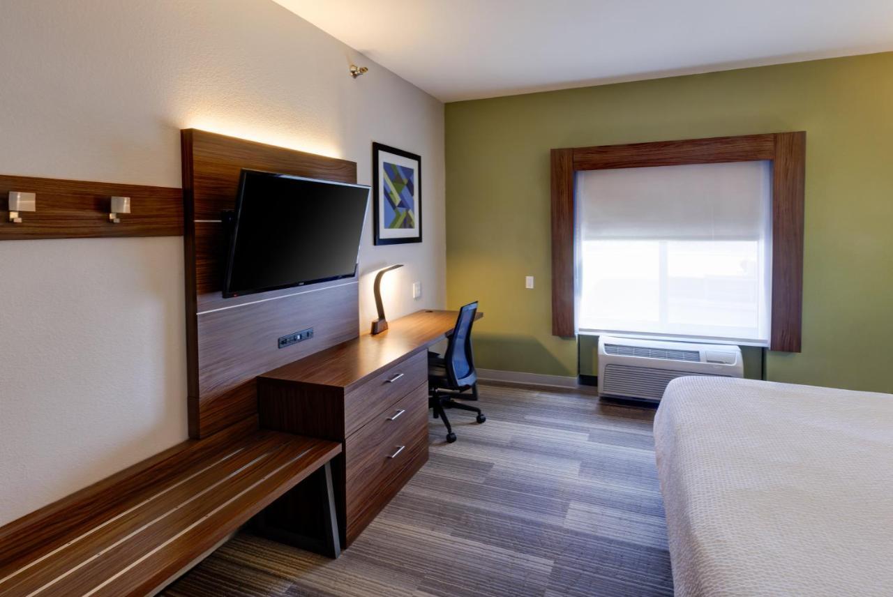 Holiday Inn Express Hotel & Suites Shelbyville By Ihg Exterior photo