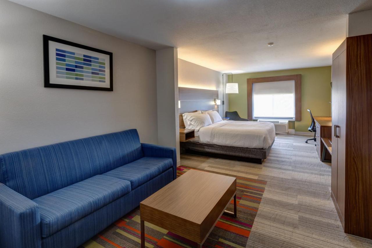 Holiday Inn Express Hotel & Suites Shelbyville By Ihg Exterior photo